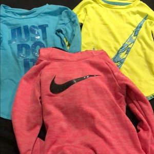 3 Nike long sleeve girls size 4